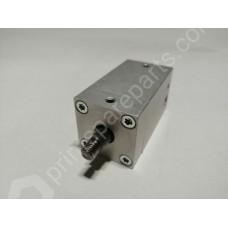 Pneumatic cylinder 