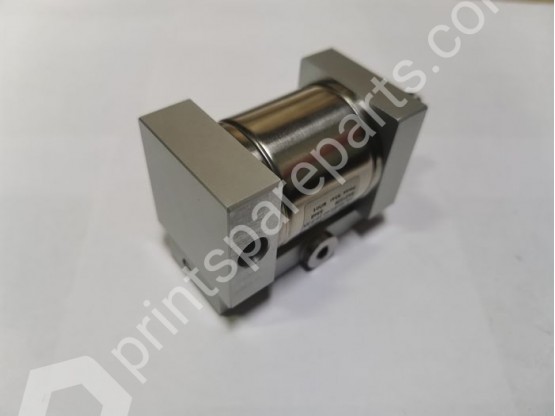 Pneumatic cylinder